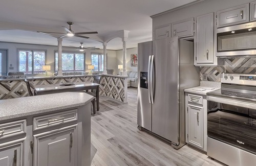 Chapin Casa | Escape to Lake Murray with this large close-in home, packed with amenities.