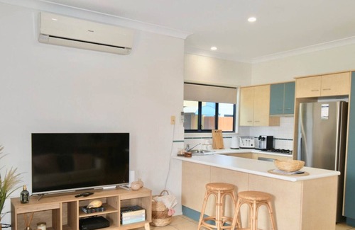 Woodgate Casa | Escape to Luxury by the Sea!