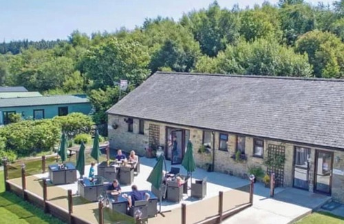 Hexham Casa | Escape to nature and unwind in our charming static caravan, located at slaley