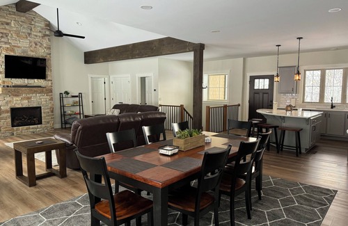 Saxton Casa | Escape to nature near beautiful Raystown Lake