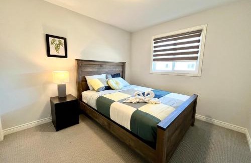 Thorold Casa | Escape to Niagara 6 bedrooms, 5 baths with a game room, arcades