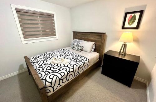 Thorold Casa | Escape to Niagara 6 bedrooms, 5 baths with a game room, arcades