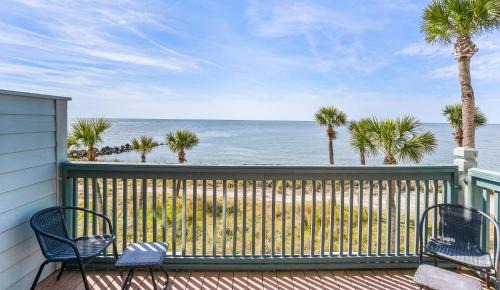 Saint Helena Island Casa | Escape to Oceanfront Bliss at 643 Newhaven, Golf Cart & Resort Access Included!