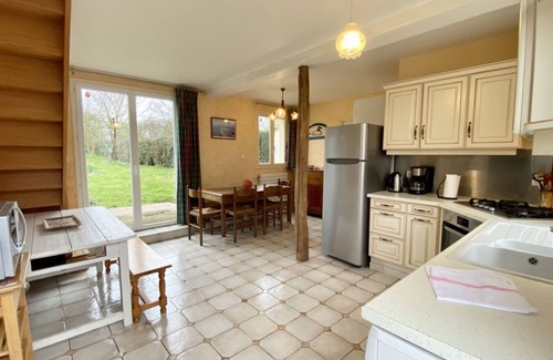 Noyelles-sur-Mer Casa | Escape to our Saint Denis farmhouse for a peaceful stay