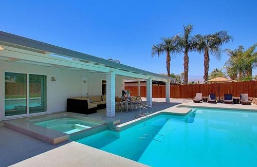 Palm Desert Casa | Escape To Palm Desert