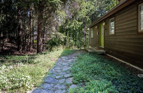 Naples Casa | Escape to Peak-a-Boo Lake – Your Secluded Hideaway with Lake & Beach access