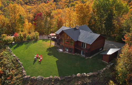 Harrington Chalet De Esquí | Escape to Serenity: Mountain-Top Cottage with Stunning Lake Views in Harrington