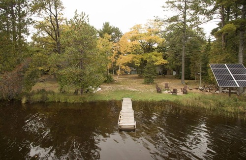 Newberry Cabaña | La cabaña del tesoro de Culhane Lake Resort Superior está fuera de la red en el paraíso.