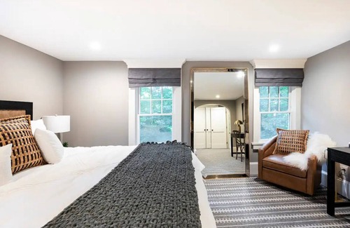 Bedford Casa | Escape to the enchanting town of Bedford, NY.