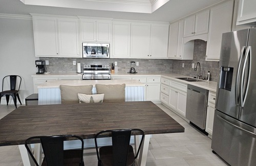 Lake Placid Casa | Escape to this beautiful lakefront unit on Lake June!