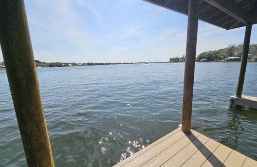 Lake Placid Casa | Escape to this beautiful lakefront unit on Lake June!