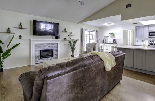 Ocala Casa | Escape to this tranquil oasis that will wisk your worries away.