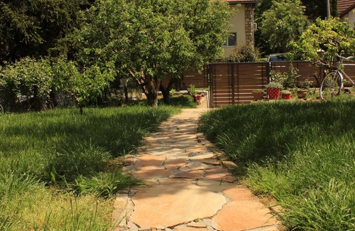 Petrovaradin Casa | Escape to Tranquility: Serene Weekend House in Fruska Gora Mountains