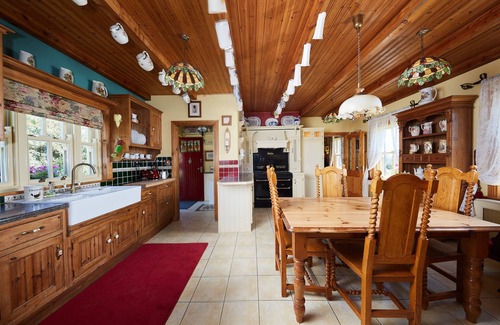 Ennis Cabina | Escape to tranquil luxury near The Cliffs of Moher ,Co Clare.
