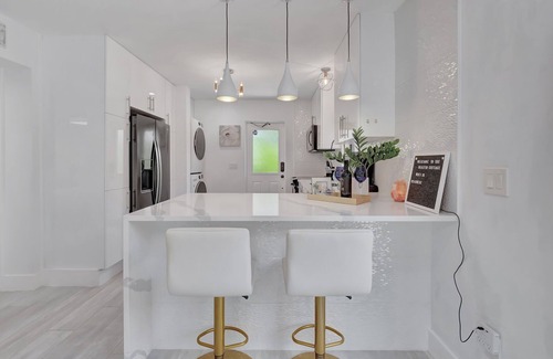 Delray Beach Casa | Escape to Your Beachside Oasis – Mid-Century Modern Meets Coastal Luxury
