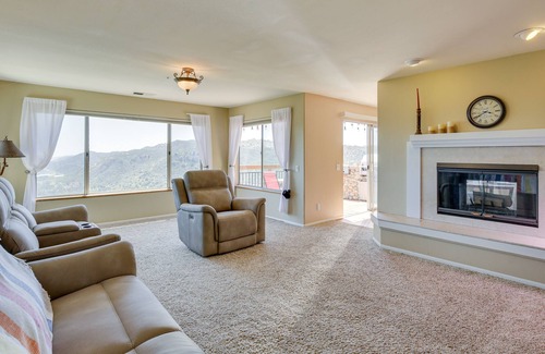 North Ridge Casa | Escondido Vacation Rental w/ Mountain Views!