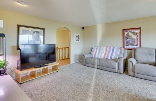 North Ridge Casa | Escondido Vacation Rental w/ Mountain Views!