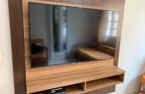 Jardim Praiano Apartamento | ESD01- Ar Condicionado 5min a pé da Praia da Enseada, Apartamento