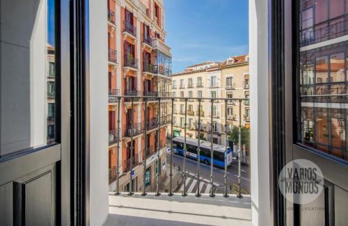 Embajadores Apartamento | Esencia de Madrid para 7 en Santa Ana 20 E2
