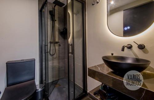 Embajadores Apartamento | Esencia de Madrid para 7 en Santa Ana 20 E2