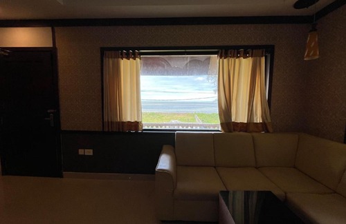 Kuzhuppilly Cama Y Desayuno | Cherai - Beach View Resort