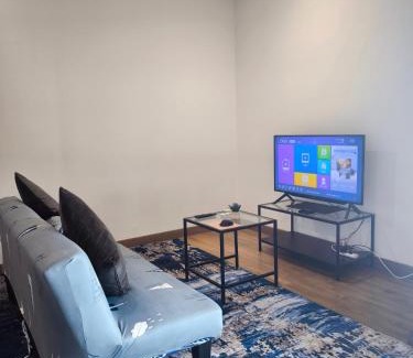 Seri Kembangan Apartamento | Eshue Designer Suites @ Simfoni Towers