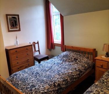 Pitlochry Casa | Esk Cottage