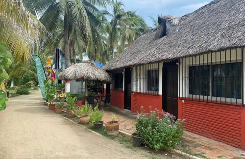 Brisas de Zicatela Cabina | cabañas esmeralda