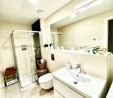 Prague 7 Apartamento | ESMOA apartments - Ovenecká, Praha 7 - plně vybaven