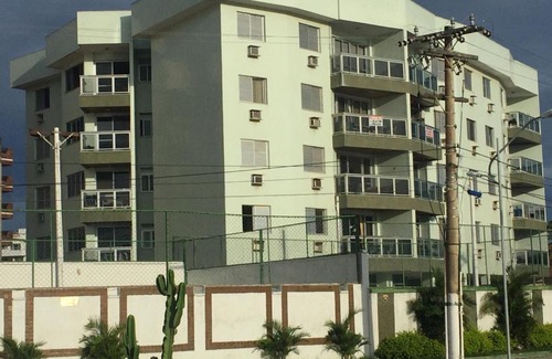 Vila Nova Apartamento | Espaçoso apê 3 quartos à beira da Praia do Forte com piscina e sauna