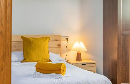 Arizkun Chalet De Esquí | Espaciosa casa rural en pleno corazón del Baztán