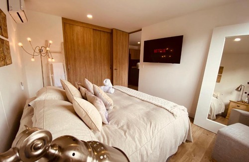 La Aguacatala Apartamento | Espacioso Apartamento, bonito balcón, excelente ubicación