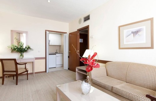 Cuatro Caminos Apartamento | Espahotel Plaza Basílica