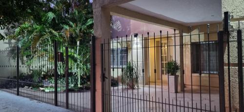 Presidencia Roque Sáenz Peña Casa | ESPECTACULAR CASONA BOUTIQUE con pileta y gym! hasta 4 huéspedes