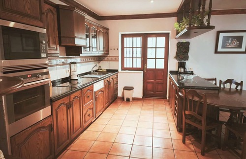 La Orotava Chalet De Esquí | Espectacular Villa con piscina y vistas al valle