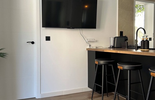 Chana Apartamento | Espectacular apartamento en el centro con un patio maravilloso y balcón!