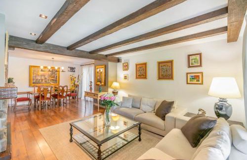 Biurrun-Olcoz Casa | Espectacular casa con piscina próxima a Pamplona