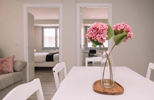 Santiago de Vigo Apartamento | Espectacular moderno en el centro by CABANA Rentals