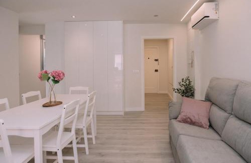 Santiago de Vigo Apartamento | Espectacular moderno y céntrico by CABANA Rentals