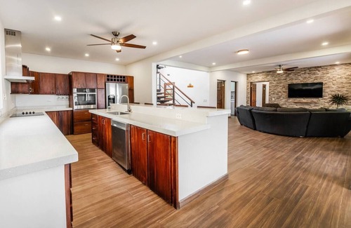 Cantón de Parrita Villa | Espectacular villa con 3 habitaciones y 3 baños