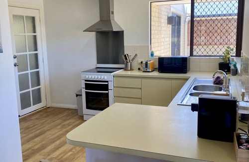 West Beach Casa | Esperance family retreat – 5 minutes walk from stunning West Beach