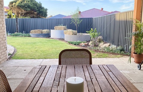 West Beach Casa | Esperance family retreat – 5 minutes walk from stunning West Beach