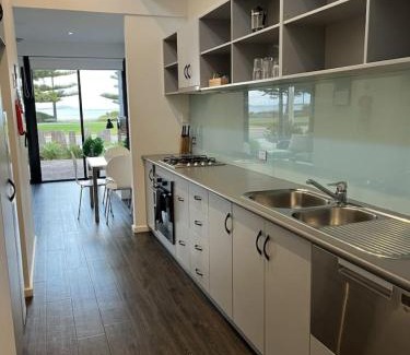 Esperance Casa | Esperance Waterfront Apartment