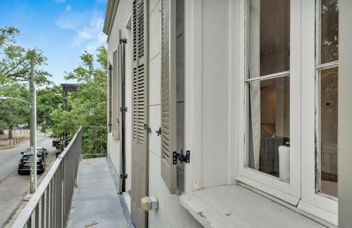 Faubourg Marigny Hotel | Esplanade Ave Stay Wbalcony Across French Quarter