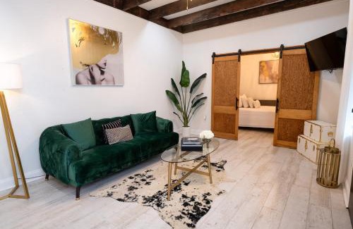 Seventh Ward Casa | Esplanade Magic 5 Just Minutes By Uber Or Car To French Quarter and 5 mins from Superdome