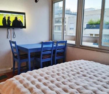 Saint-Lambert Apartamento | Esprit Vintage avec Piscine, proche du métro