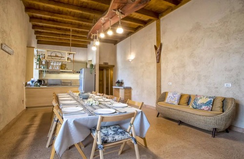 Alghero Apartamento | Essenthia - ID 3 - Nueve Habitaciones Piso, Capacidad 18