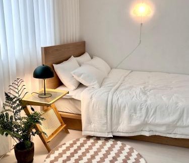 Seongnae-dong Apartamento | Essential House, Seoul