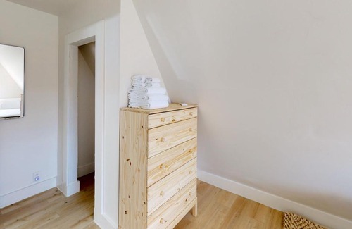 Essex Junction Casa | Essex Escape