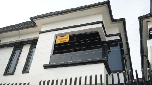 Ajah Apartamento | Essohon Homes and Apartments